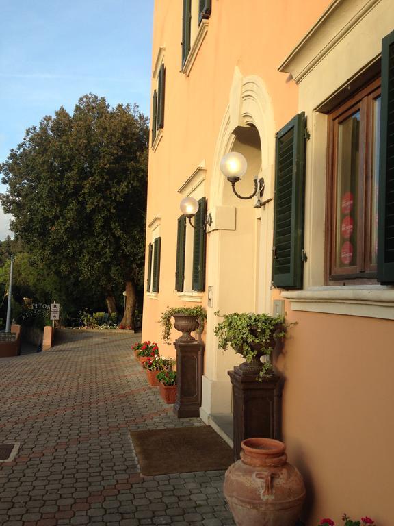 Hotel La Vedetta Livorno Exterior foto
